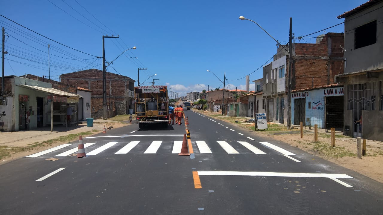 SMTT já revitalizou mais de dez mil metros quadrados de sinalização horizontal em 2018 - SMTT Aracaju